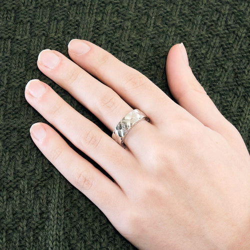 Bague 56 CHANEL - Matelassé - Bague or blanc 58 Facettes DV0882-3