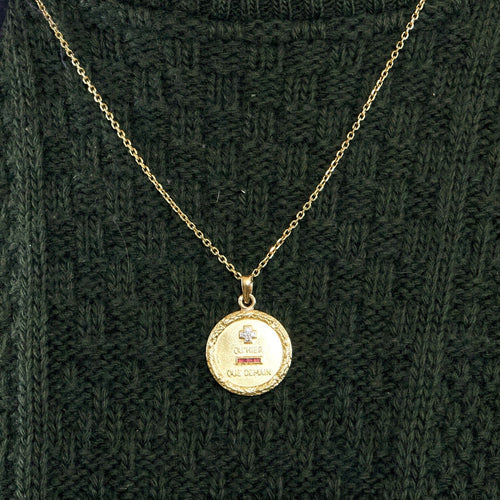Pendentif AUGIS - Médaille d'Amour or jaune, diamants et rubis synthétiques 58 Facettes DV0853-10