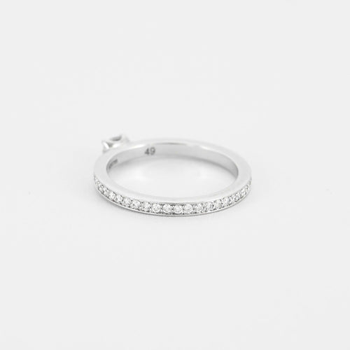 REPOSSI - Bague solitaire en or blanc et diamant ovale