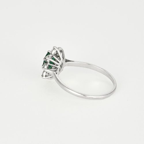 Bague Marguerite en or blanc avec émeraude et diamants