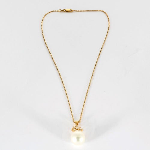 Collier Collier en or jaune diamants et perle de culture 58 Facettes DV12218-2