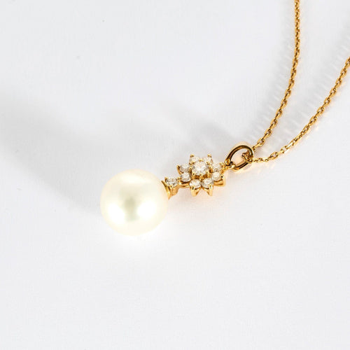 Collier Collier en or jaune diamants et perle de culture 58 Facettes DV12218-2