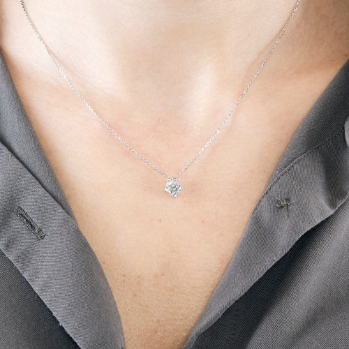 Collier Collier en or blanc et pendentif diamant 58 Facettes DV12218-4