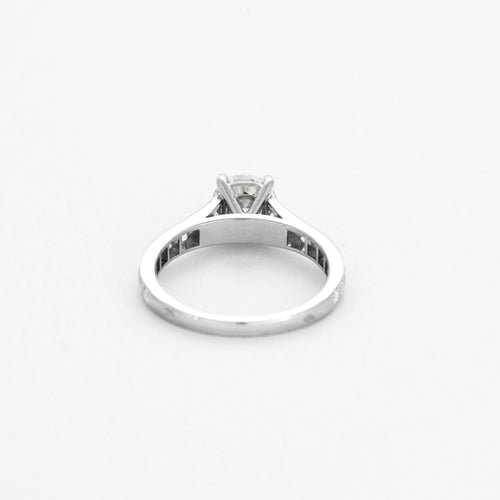 Bague 47 VAN CLEEF & ARPELS - Romance - Solitaire en platine et diamant brillant 58 Facettes DV0935-1-47-2