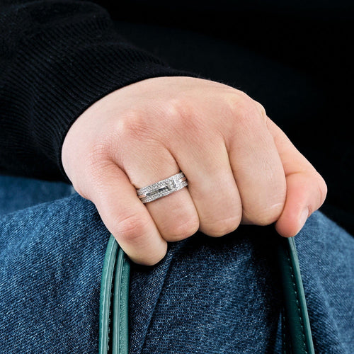 TIFFANY & CO - Collection Tiffany T - Bague en or blanc et diamants