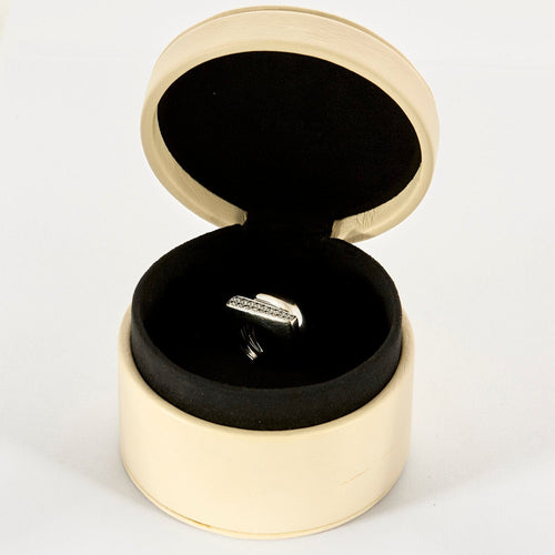 Bague 52 FRED - Sucess - Bague en or gris et diamants 58 Facettes DV0995-1-52-2