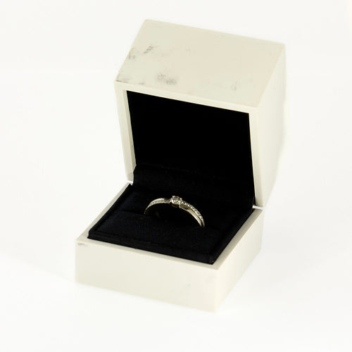 Bague 53 De Beers Bague The Promise en platine et diamants 58 Facettes DV13545-1