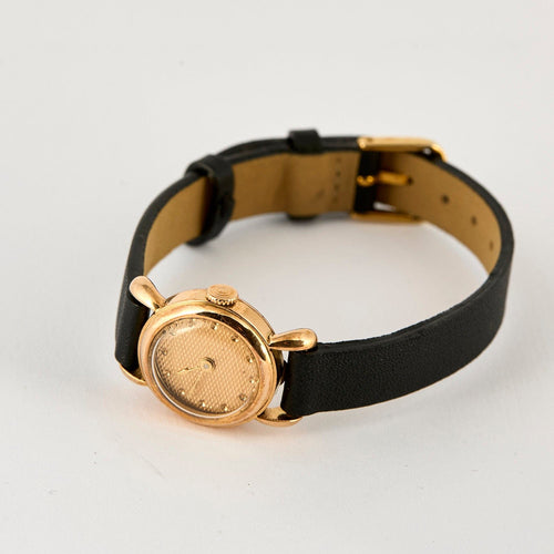Montre BOUCHERON - Elegante montre de dame cira. 40/50 - or rose 58 Facettes DV15048-4