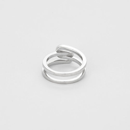 Bague 53 DINH VAN - Maillon Star - Bague petit modèle en or blanc  et diamants 58 Facettes DV15617-1