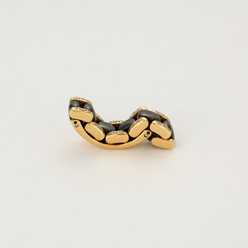 Bague 52 CHANEL Ultra - Bague en or jaune, céramique noire et diamants 58 Facettes DV6154-9