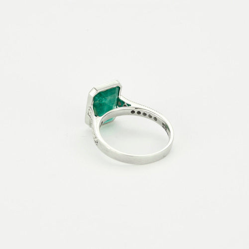 Bague 53 Bague en or gris émeraude et diamants 58 Facettes DV14301-6
