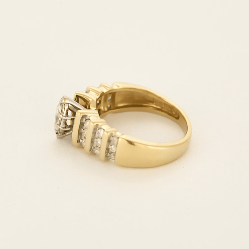 Bague 53 Bague en or jaune et diamant navette 58 Facettes DV15971-1