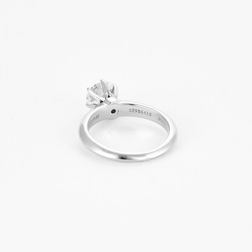 Bague 47 TIFFANY & CO - Bague solitaire platine et diamant 58 Facettes DV14853-1