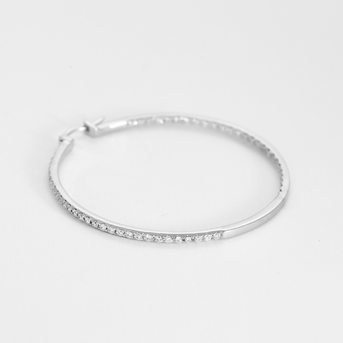Paire d'anneaux d'oreilles en or blanc et diamants 58 Facettes DV17385-4