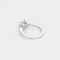 Bague solitaire en or gris et diamants