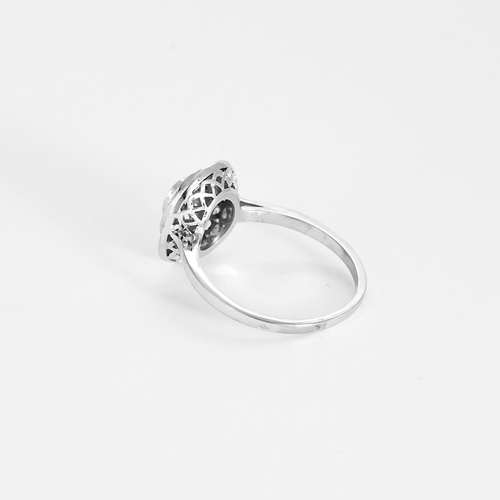 Bague 60 Bague en or blanc et roses diamantées 58 Facettes DV18874-1