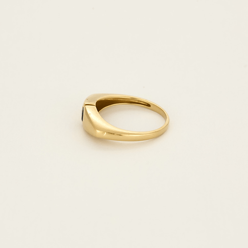 Bague en or jaune et saphir