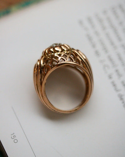 Bague 54 Bague dôme ajourée 1950/1960 en or jaune et diamant 58 Facettes A11692