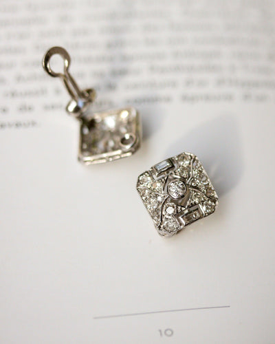 Boucles d'oreilles Boucles d'oreilles Art déco en or blanc et platine et diamants 58 Facettes .