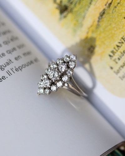 Bague 50.5 Bague marquise en or blanc 750 et diamants 58 Facettes A11860