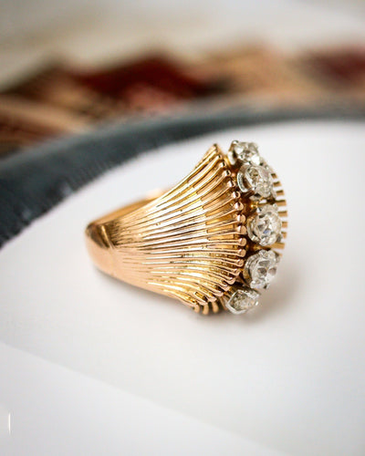 Bague 54 Bague 1950 taille coussin en or jaune, platine et diamants 58 Facettes A11872