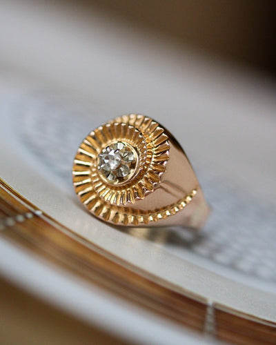 Bague 49 Bague tourbillon 1950 en or rose et diamant 58 Facettes A11907