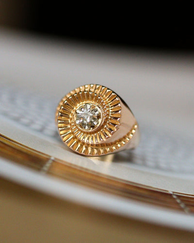 Bague 49 Bague tourbillon 1950 en or rose et diamant 58 Facettes A11907