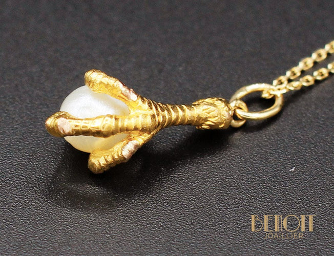 Pendentif Les Recyclés - Pendentif serre en or jaune et perle fine 58 Facettes A7831