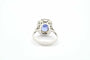 Bague Bague en or blanc 18 carats avec saphir de Ceylan 4,36 ct et diamants 58 Facettes 10048