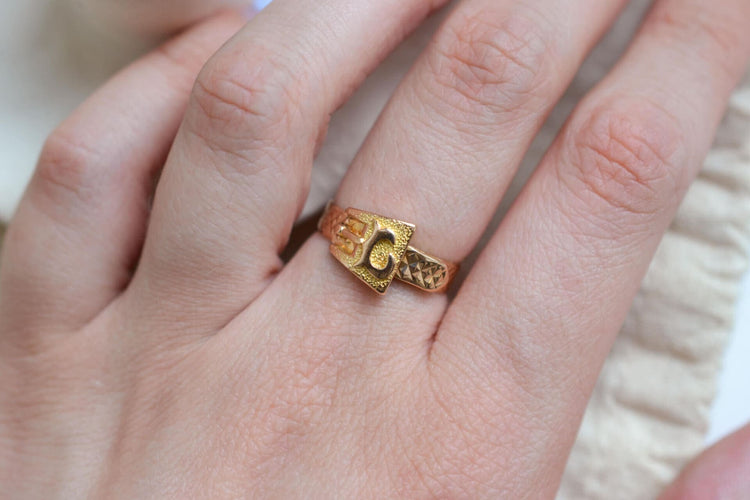 Bague 51 Bague ceinture ciselée en or jaune 18 carats 58 Facettes Ref2624