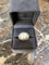 Bague 56 Bague cocktail dôme vintage en or jaune 18 carats, perle et diamants 58 Facettes B373