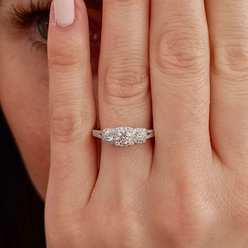 Bague 52 Bague trilogie diamants or blanc 58 Facettes