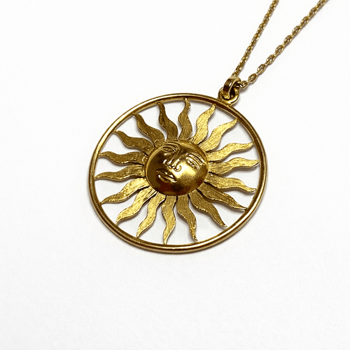 Pendentif Pendentif soleil stylisé rond en or jaune 18K 58 Facettes REF2577-345