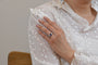 Bague 56 Bague en or jaune 18k avec saphir birman 2,42 ct et diamants 58 Facettes 25565
