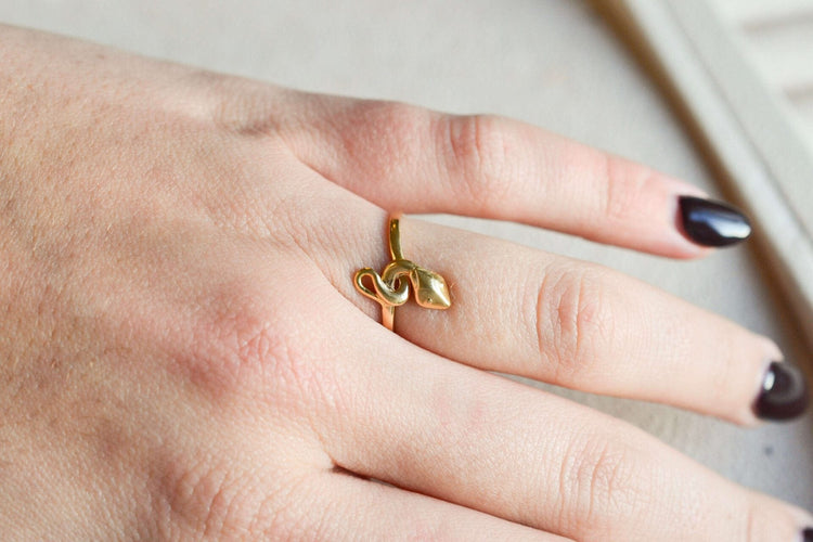Bague 52 Bague serpent en or jaune 18 carats 58 Facettes 3710