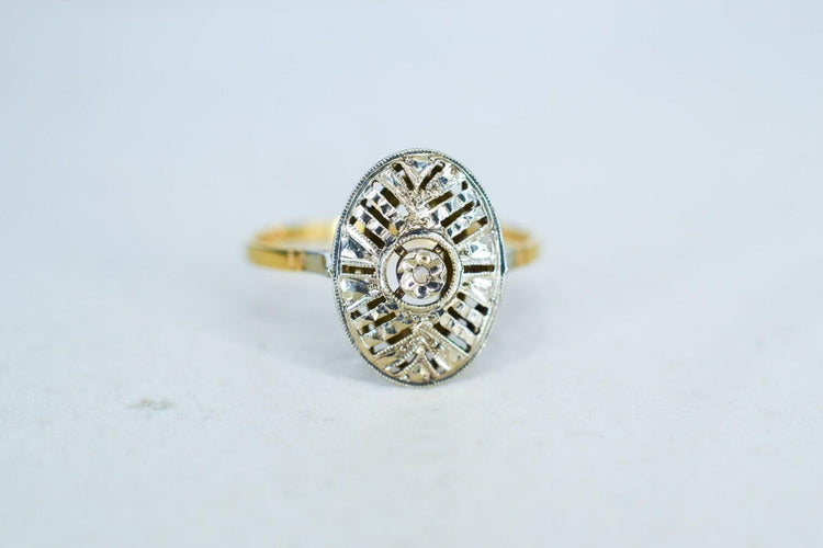 Bague 56 Bague Art Déco ovale en or jaune et or blanc 18k et diamant 58 Facettes 3826