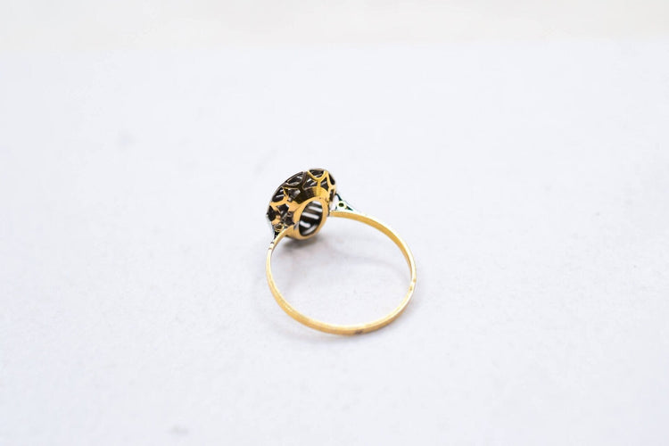 Bague 56 Bague Art Déco ovale en or jaune et or blanc 18k et diamant 58 Facettes 3826