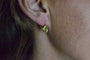 Boucles d'oreilles Boucles d’oreilles dormeuses à émeraudes marquise en or jaune 18 carats 58 Facettes 3835