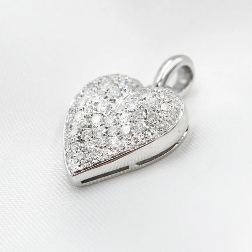 Pendentif Pendentif cœur en or blanc 18 carats et diamants 58 Facettes 5280
