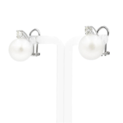 Boucles d'oreilles Boucles d’oreilles en or blanc 18 carats avec perles d’Australie et diamants 58 Facettes 13285