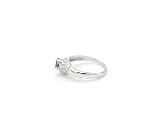 Bague Bague en or blanc 18 ct avec émeraude 0,30 ct et diamants 58 Facettes 14199