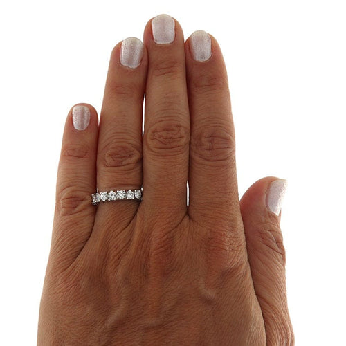Bague 54.5 Bague alliance vintage en or blanc 18 ct et diamants 58 Facettes G3783