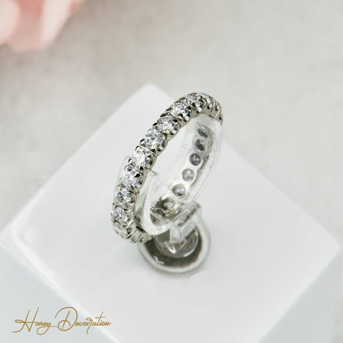 Bague 50 Bague mémoire en or blanc 750 et 22 diamants 58 Facettes 2525