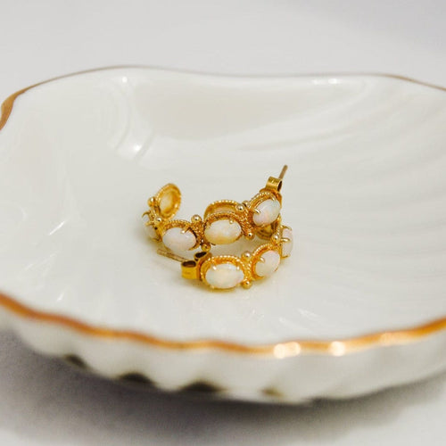 Boucles d'oreilles Boucles d’oreilles vintage en or jaune 14 carats et opales 58 Facettes 2870