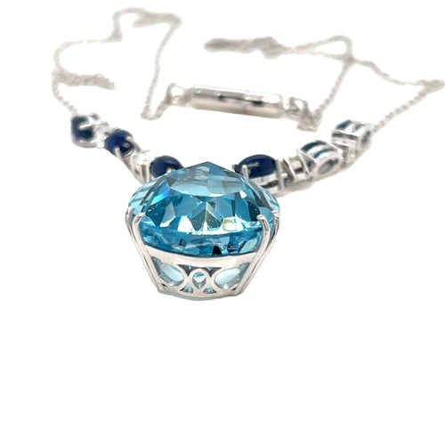 Collier Collier pendentif vintage en or blanc 18 carats avec aigue-marine, diamants et saphirs 58 Facettes