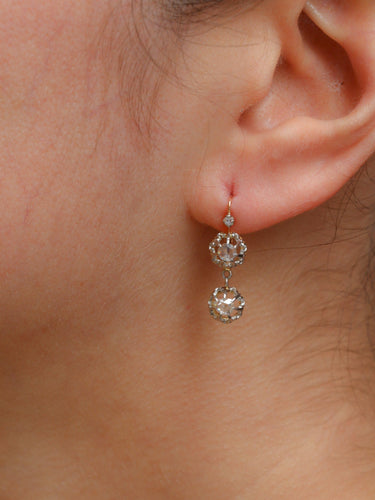 Boucles d'oreilles Dormeuses anciennes en or 18 carats, platine et diamants taille rose 58 Facettes 744