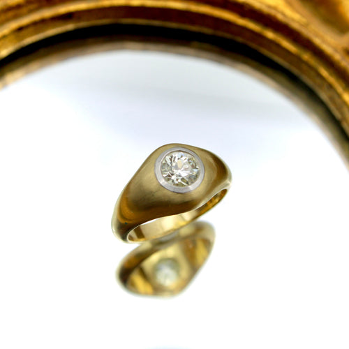 Bague Bague en or 18k avec diamant taille ancienne 0,78 ct 58 Facettes