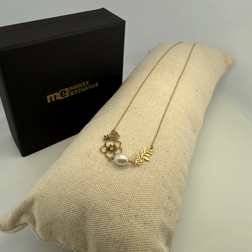 Collier Collier floral à perle en or jaune 18 carats 58 Facettes 250017