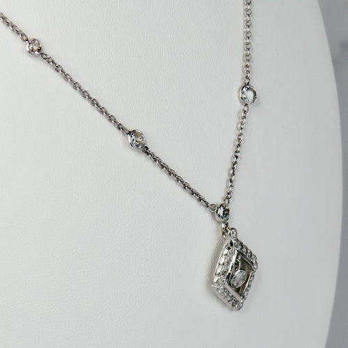 Collier Art déco - Collier en or blanc 585, platine et diamants 58 Facettes 2637