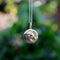 Pendentif Cute as a Button - Pendentif médaille whippet en or 14k et rubis 58 Facettes